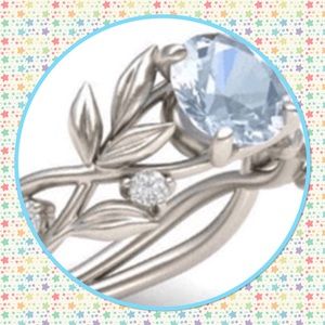 ❄️New❄️Beautiful Antique Silver Tone Blue Crystal